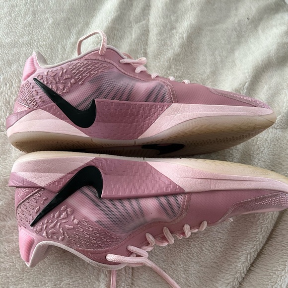 Nike Sabrina 2 “Pink Foam” - Picture 7 of 10